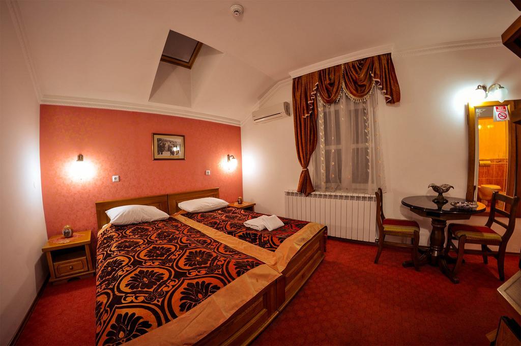 Hotel Latinski Most Szarajevó Kültér fotó