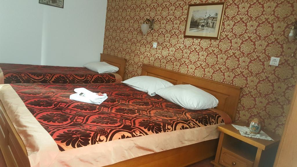 Hotel Latinski Most Szarajevó Kültér fotó