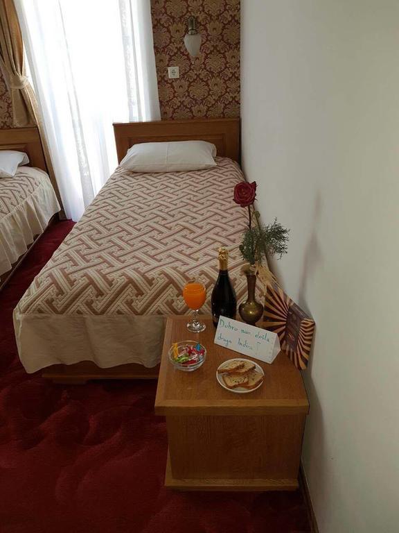 Hotel Latinski Most Szarajevó Kültér fotó