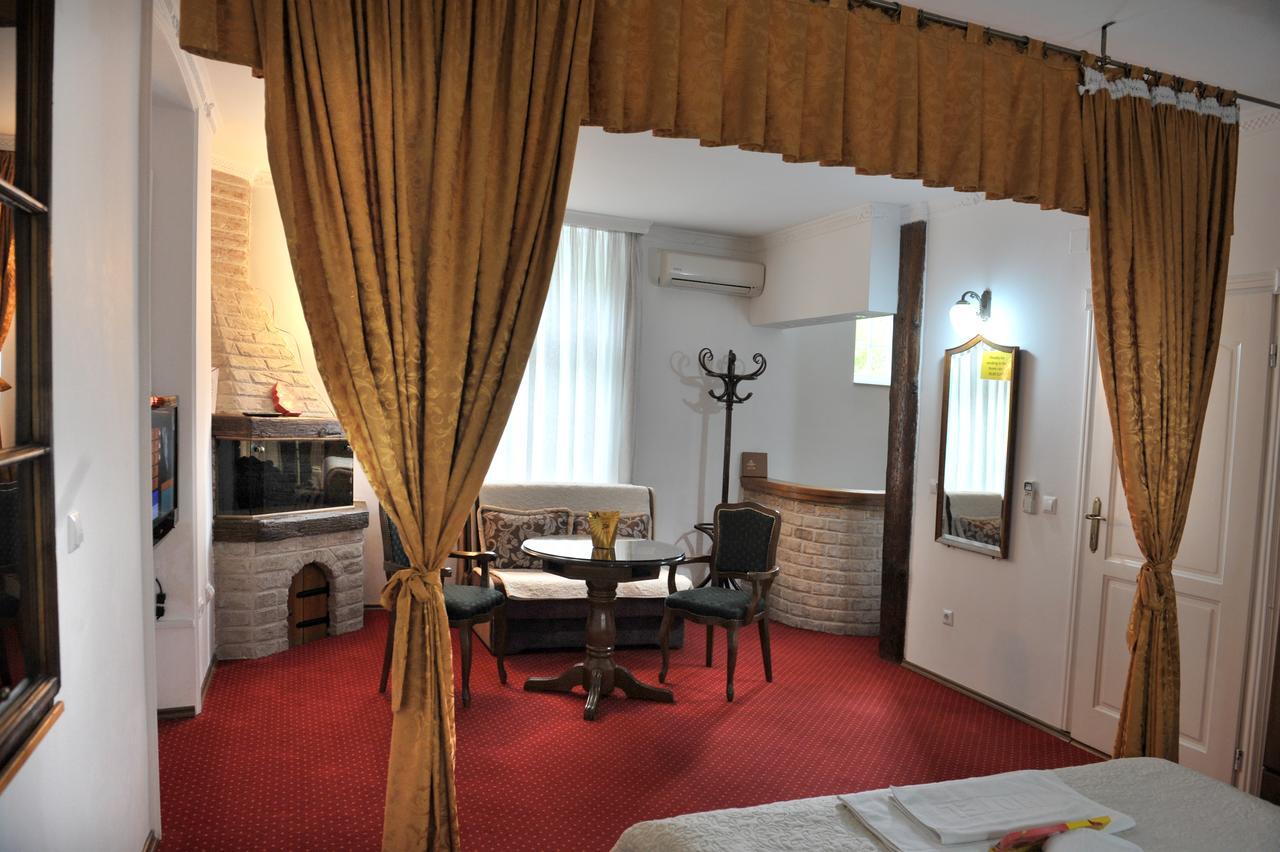 Hotel Latinski Most Szarajevó Kültér fotó