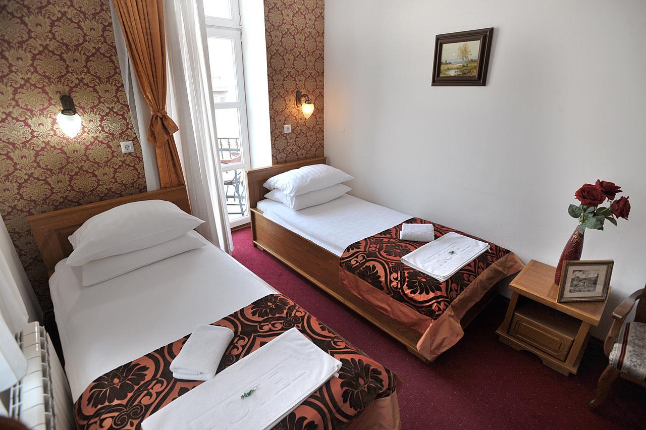 Hotel Latinski Most Szarajevó Kültér fotó