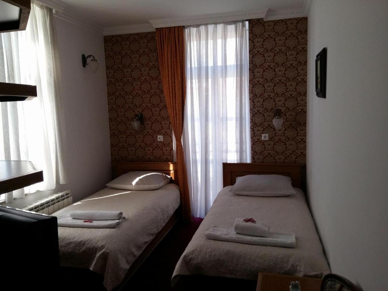 Hotel Latinski Most Szarajevó Kültér fotó