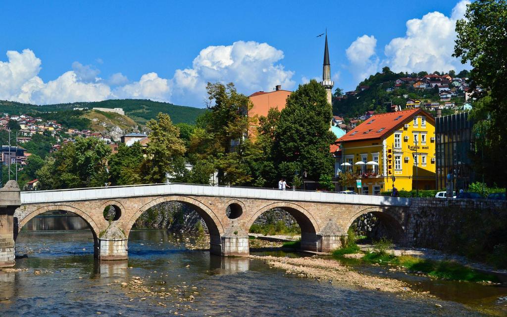 Hotel Latinski Most Szarajevó Kültér fotó